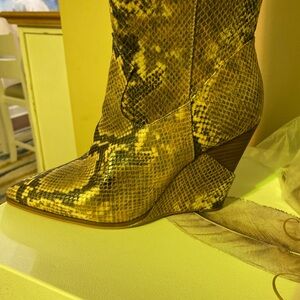 Jessica Simpson Yellow and Brown Snakeskin Heeled Boots